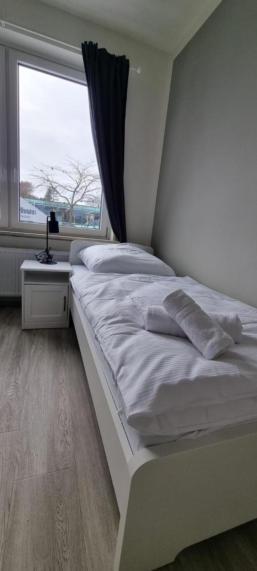 Zweibettzimmer "Grau" In Zentraler Lage Bremen Exterior photo
